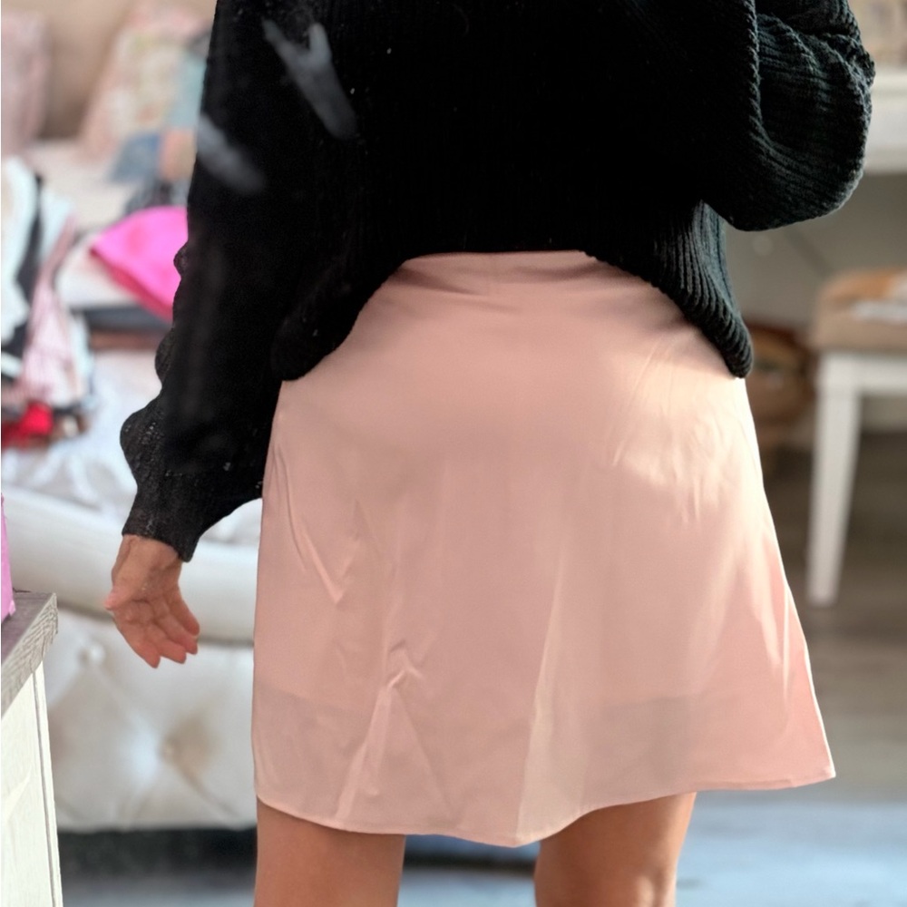 Beautiful New Silky Skort